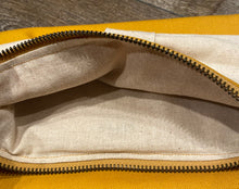 Load image into Gallery viewer, Yellow Bow Clutch Purse